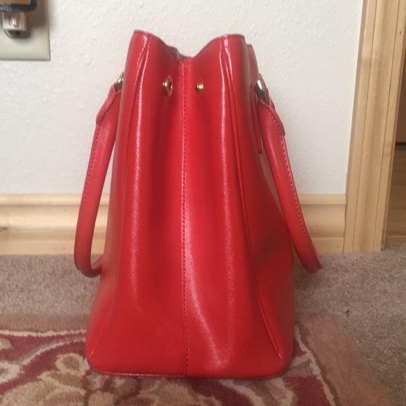 Talbots Pebble Grain Leather Tomato Red Shopper Handbag. - Picture 5 of 5